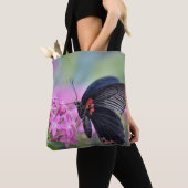 Vlinder op bloem tote bag (Dichtbij)