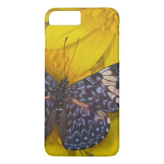 Vlinder op een Gele Bloem Case-Mate iPhone Case (Achterkant)
