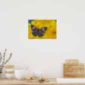 Vlinder op een Gele Bloem Poster (Keuken)