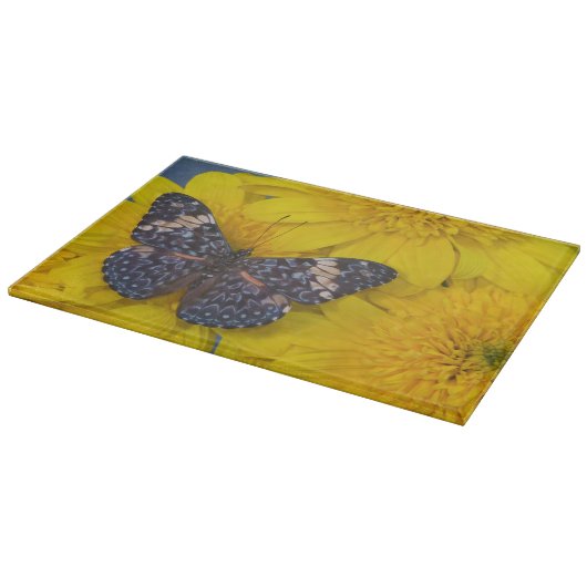 Vlinder op een Gele Bloem Snijplank (Hoek)