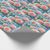 Vlinder op roze bloem cadeaupapier (Hoek)