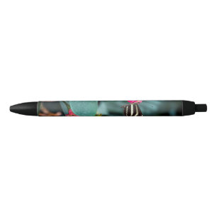 Vlinder op Roze Bloem Fotografie Zwarte Inkt Pen