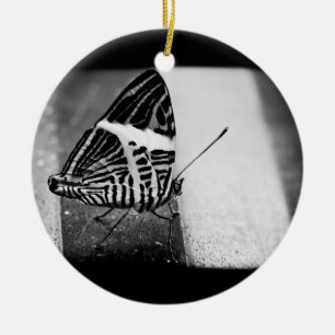 vlinder overstekend keramisch ornament