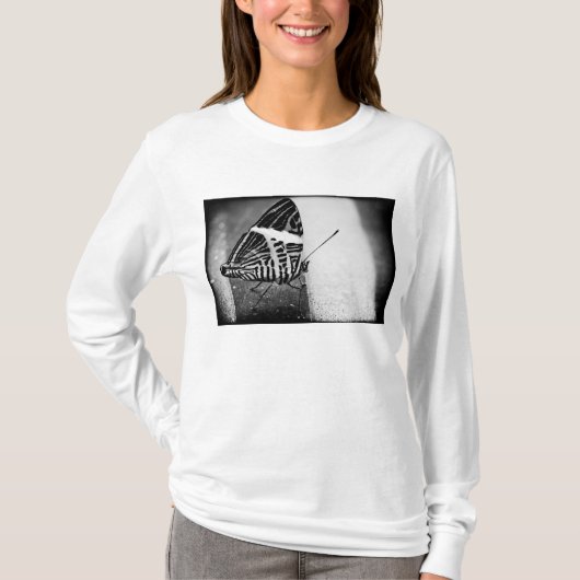 vlinder overstekend t-shirt (Voorkant)