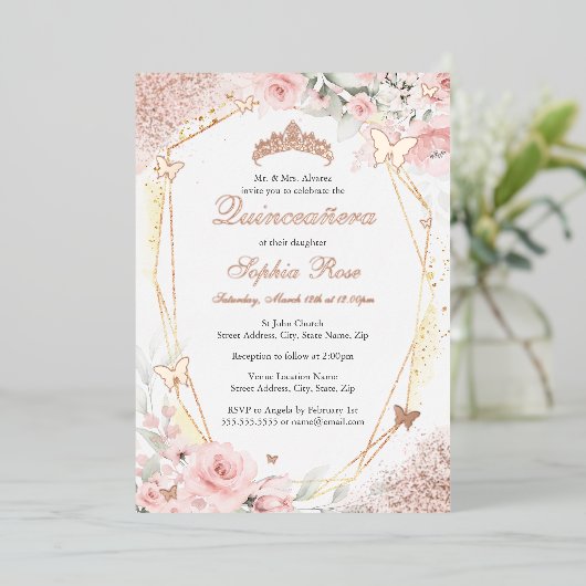 Vlinder Roos Goud Roze Blush Bloemen Quinceanera Folie Uitnodiging (Staand Voorkant)