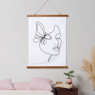 Vlinderdromen – Minimalistische vrouw & vlinder Hangend Wandkleed