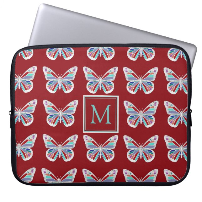 Vlinderpatroon op bordeauxrood monogram laptop sleeve (Voorkant)
