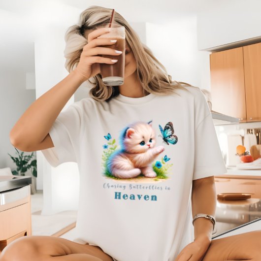 Vlinders achtervolgen in de hemel Kat Tri-Blend Shirt