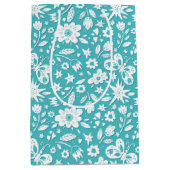 Vlinders en bloemen op Aqua Medium Cadeauzakje (Voorkant)