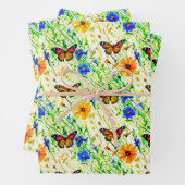 Vlinders en madeliefjes in een weide inpakpapier vel (In situ)