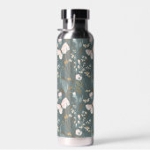 Vlinders en wilde bloemen op salie waterfles (Rechts)