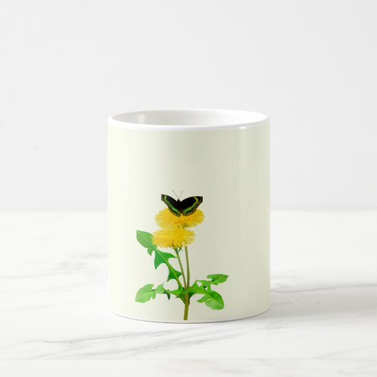 Vlinders op Bleek gele Mok (Center)