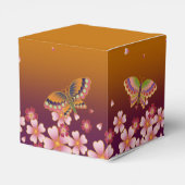 Vlinders te midden van Sakura bloesems  goud Bedankdoosjes (Achterkant)