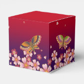 Vlinders te midden van Sakura bloesems  rood Bedankdoosjes (Achterkant)