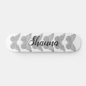 Vlinders Zilver Grijs Glans Gepersonaliseerd Persoonlijk Skateboard (Horizontaal)