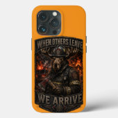 VLLC When Others Leave We Arrive Firefighter Moose Case-Mate iPhone Case (Achterkant)