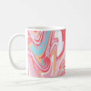 Vloeibaar marmer: roze epoxy art trend koffiemok