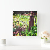 Vloeibaar mosterd en pomp op maat vierkante klok (Huis)