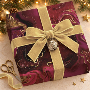 Vloeibaar rood gouden elegante marmeren patroon cadeaupapier