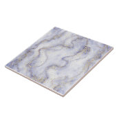 Vloeibare marmeren achtergrond met goudspatten tegeltje (Zijkant)