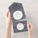 Vloeiend Chalkboard Monochrome Moderne Weddenschap All In One Uitnodiging<br><div class="desc">Fijne botanische bloemtekeningen in wit op een donkergrijze achtergrond voor een moderne florale vibe. Een prachtige coördinator in één uitnodiging die je kunt aanpassen aan je feest. Het onderste deel kan per post naar R.S.V.P. worden afgesneden.</div>