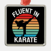 Vloeiend in Karate Grappige Karate Metalen Ornament (Voorkant)