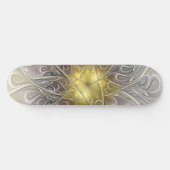Vloeiend met goudmatige Abstracte fractale bloem Persoonlijk Skateboard (Horizontaal)