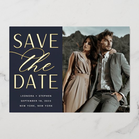 Vloeiend script | Enige Foto slaat de datum op Folie Uitnodiging (Voorkant)