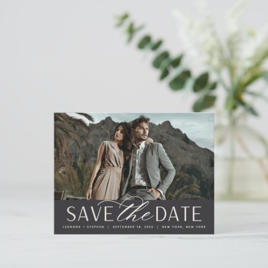 Vloeiend script | Foto Wedding Save the Date Aankondigingskaart (Staand voorkant)