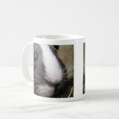 Vloeiend, zwart en wit, varken uit Shorthair Guine Koffiemok (Voorkant links)