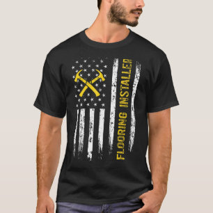 Vloerinstallatie van de drijvende-kommer van de in t-shirt