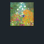 Vloertuin | Gustav Klimt Canvas Afdruk<br><div class="desc">Bloementuin (1905-1907) van de Oostenrijks kunstenaar Gustav Klimt is een levendig meesterwerk van de vroege 20e-eeuwse kunst. Deze weelderige, impressionistische scene barst van de kleurrijke bloesems in een betoverend tapijt van natuur, dat de decoratieve stijl van Klimt en de liefde voor bloemmotieven weerspiegelt. De rijke texturen en ingewikkelde details van...</div>