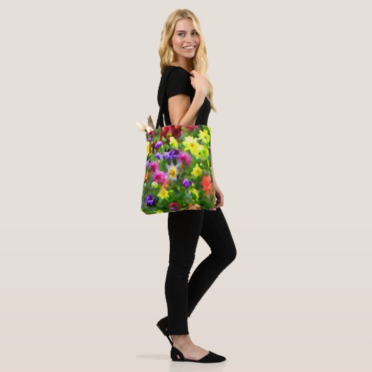 Vloertuinen Abstracte Floral Impressions Canvas ta Tote Bag (Op model)