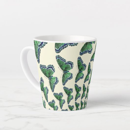 Vlucht van de groene  vlinderpatroon latte mok (Linkerhoek)