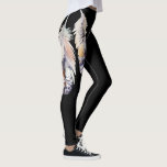 *~* Vlucht van vrijheidsveren op zwart Leggings<br><div class="desc">Zou je ooit willen dat je gewoon kon vliegen? Veren hebben altijd met me gesproken. Ze vertegenwoordigen de vrijheid en zien het hele afbeelding, in plaats van alleen maar stukjes van deze puzzel noemen we "leven". Als hulpverlener voor energiegenezing op afstand die Reiki kanaliseert, en als mijn eigen model Aurora...</div>