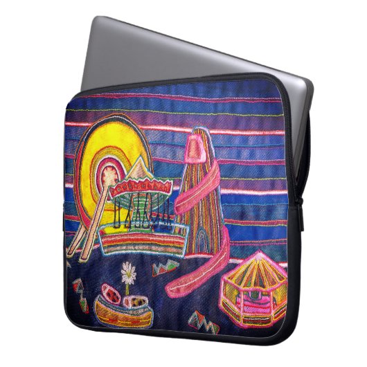 Vluchtgrond Laptop Sleeve (Voorkant Links)