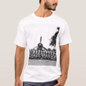 VMF-214 op Turtle Bay-jachtstrip_War-Afbeelding T-shirt (Voorkant)