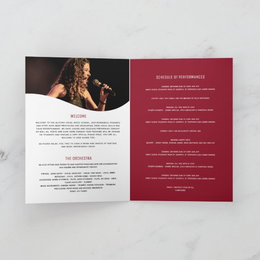 vocale muzikale overweging avond rode microfoon programma (Binnen)