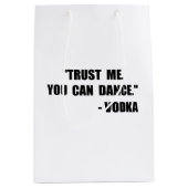 Vodka Dance Medium Cadeauzakje (Voorkant)