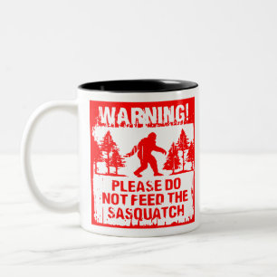 Voed de Sasquatch #USAPatriotGraphics niet uit © Tweekleurige Koffiemok