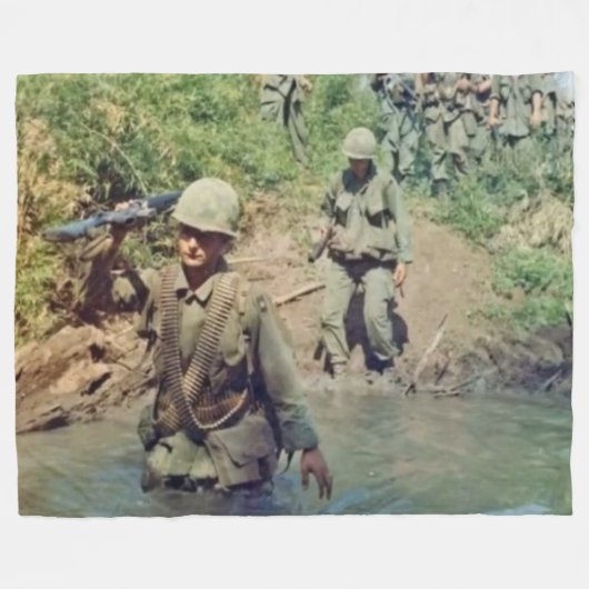 VOEDEN van de uitloging in VIETNAM Fleece Deken (Voorkant (Horizontaal))