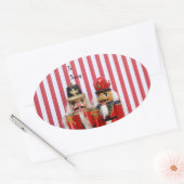 Voedingskrakers op strepen ovale sticker (Envelop)