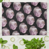 Voeg 1 Floating Head Photo Half Drop Pattern Black Theedoek (Gevouwen)
