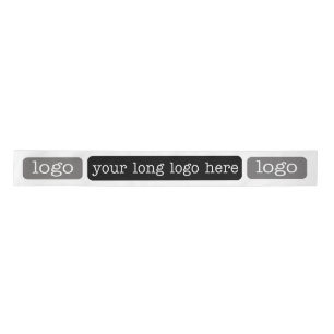 Voeg 2 logo's toe op witte achtergrond satijnen lint