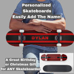 Voeg de Initialen van de Naam toe Rode Stripes Zwa Persoonlijk Skateboard<br><div class="desc">Voeg om het even welke naam of initialen toe u op dit geweldige ontwerp wilt - zie mijn opslag voor veel meer gepersonaliseerde skateboard design en Skateboard T-Shirts,  Hoodies,  Backpacks,  Blankets en meer.</div>