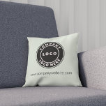 Voeg de Logo van het Bedrijf en BedrijfsWebsite to Kussen<br><div class="desc">Voeg uw bedrijf logo- en merkidentiteit toe aan deze kussen en aan uw webadres of slogan door op bovenstaande knop 'Personaliseren' te klikken. Deze merkbare werpkussens kunnen uw bedrijf adverteren aangezien de werknemers hen gebruiken en als collectieve zwembad verdubbelen. Beschikbaar in andere kleuren en grootten. Geen minimumbestelling en geen plaatsingskosten....</div>