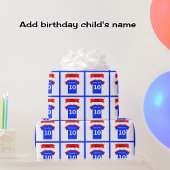 Voeg de naam van het 10e verjaardagsshirt toe cadeaupapier