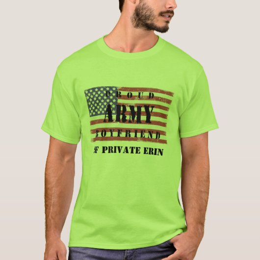 Voeg de naam van uw Vriendin toe Trotse legervrien T-shirt (Voorkant)
