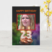 Voeg een afbeelding toe, 23e verjaardag met taart kaart (Gele Bloem)