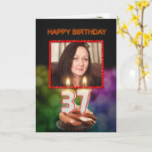 Voeg een afbeelding toe, 37e verjaardag met taart  kaart (Gele Bloem)